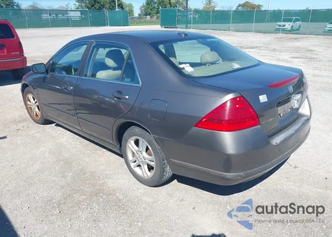 2007 Honda Accord 2.4 Ex z USA, uszkodzony, nr VIN 1HGCM56807A034554
